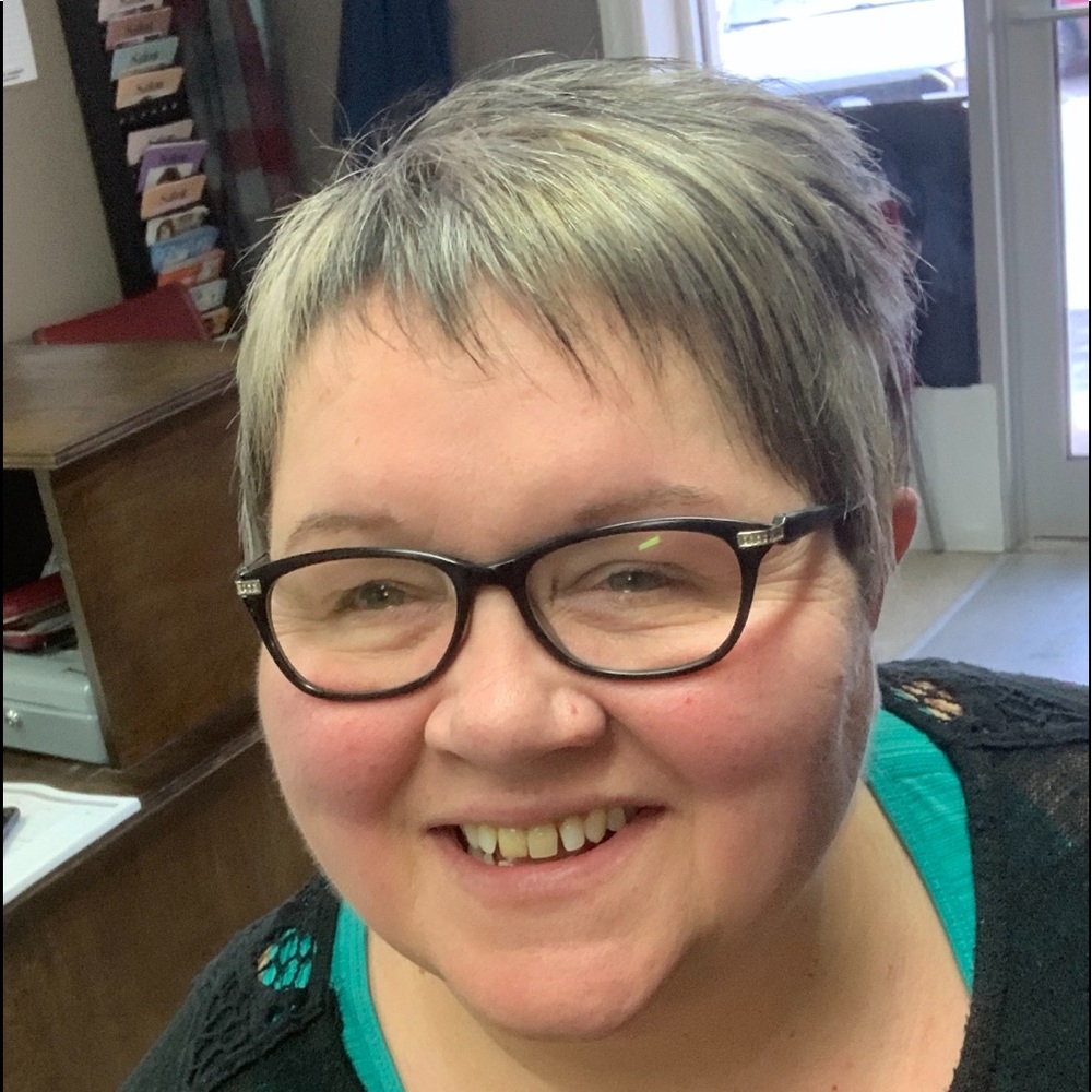 Meet your Posher, Nicole
